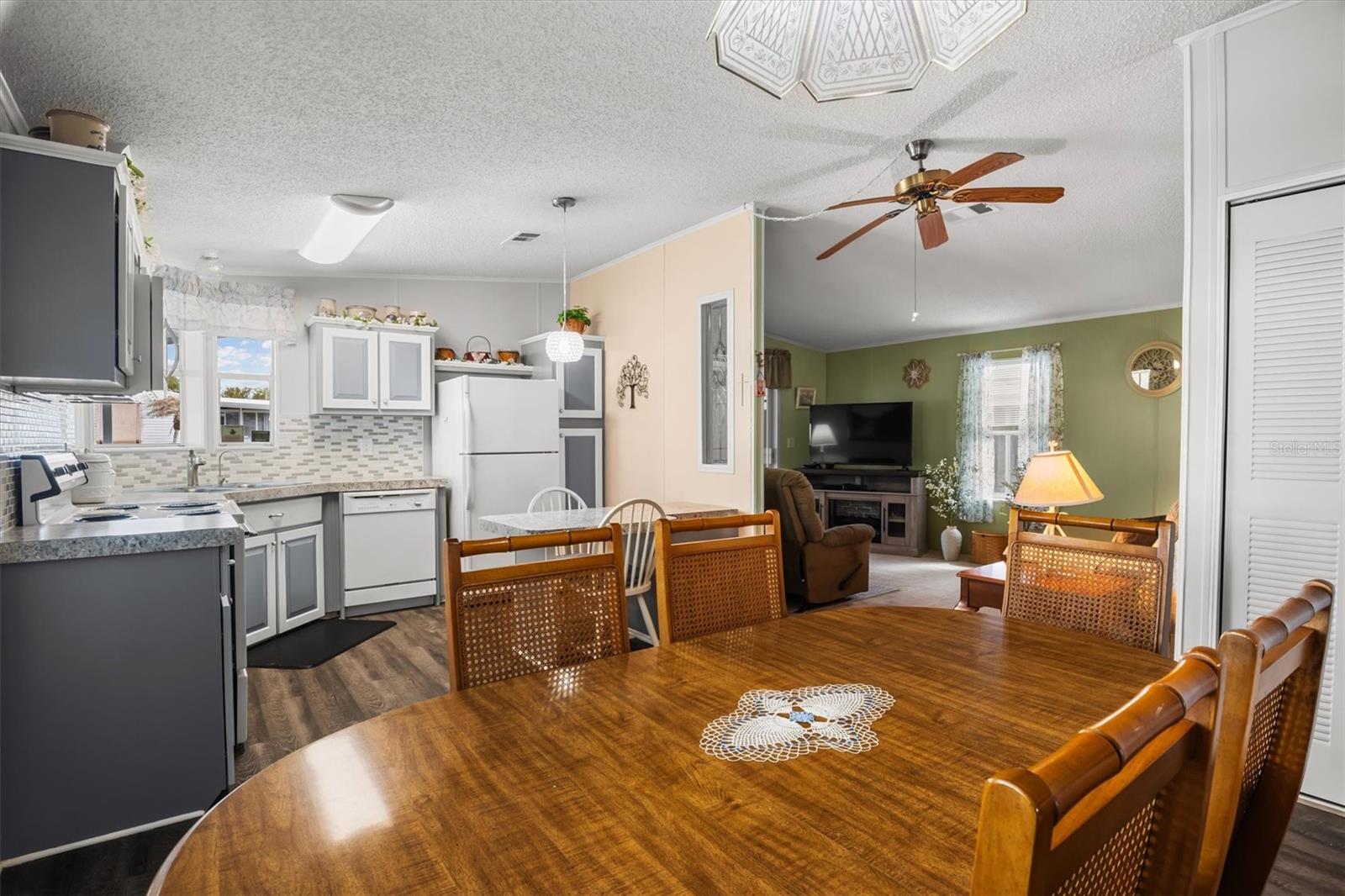 TWIN FOUNTAINS INC A CONDO MHP - Residential