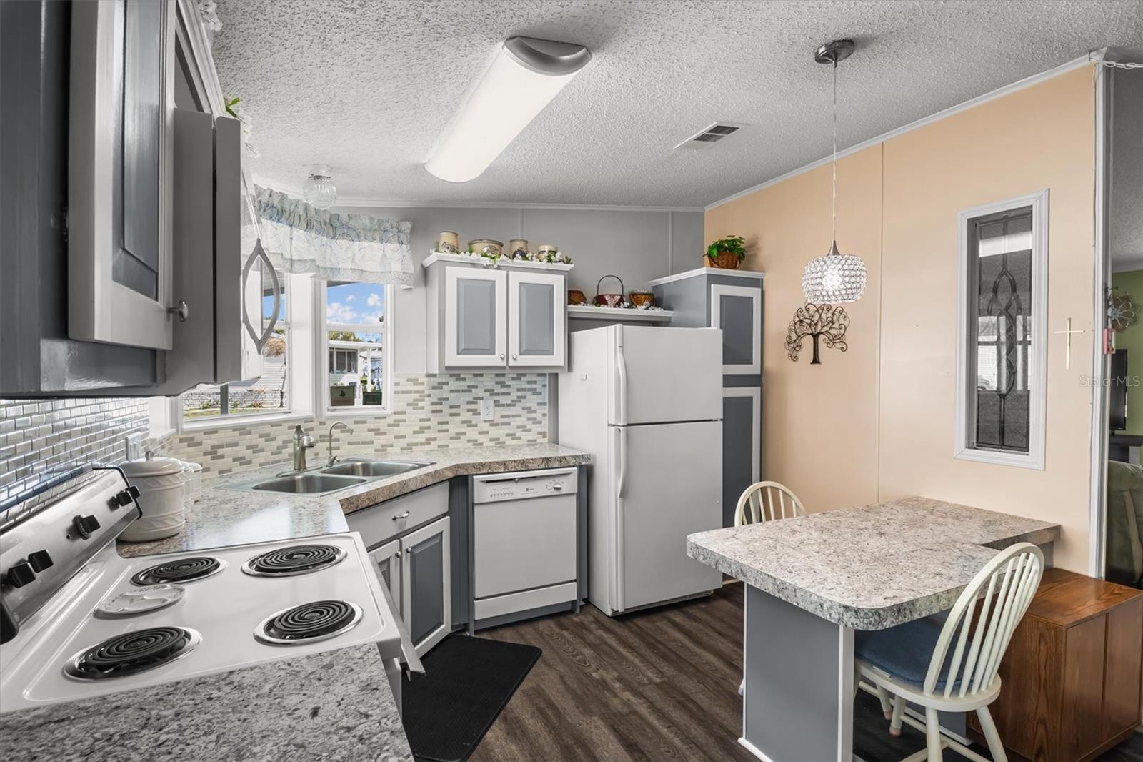 TWIN FOUNTAINS INC A CONDO MHP - Residential