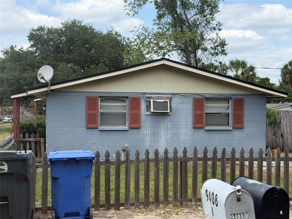 Photo of 9408 Greystone Road, Thonotosassa, FL 33592 (MLS # TB8500057)