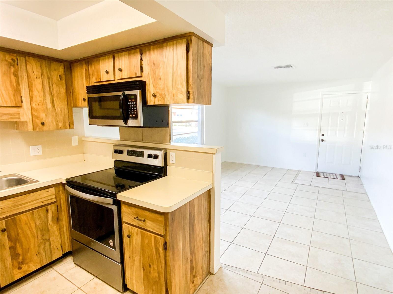 CEDAR POINTE PH 2 - Residential Lease