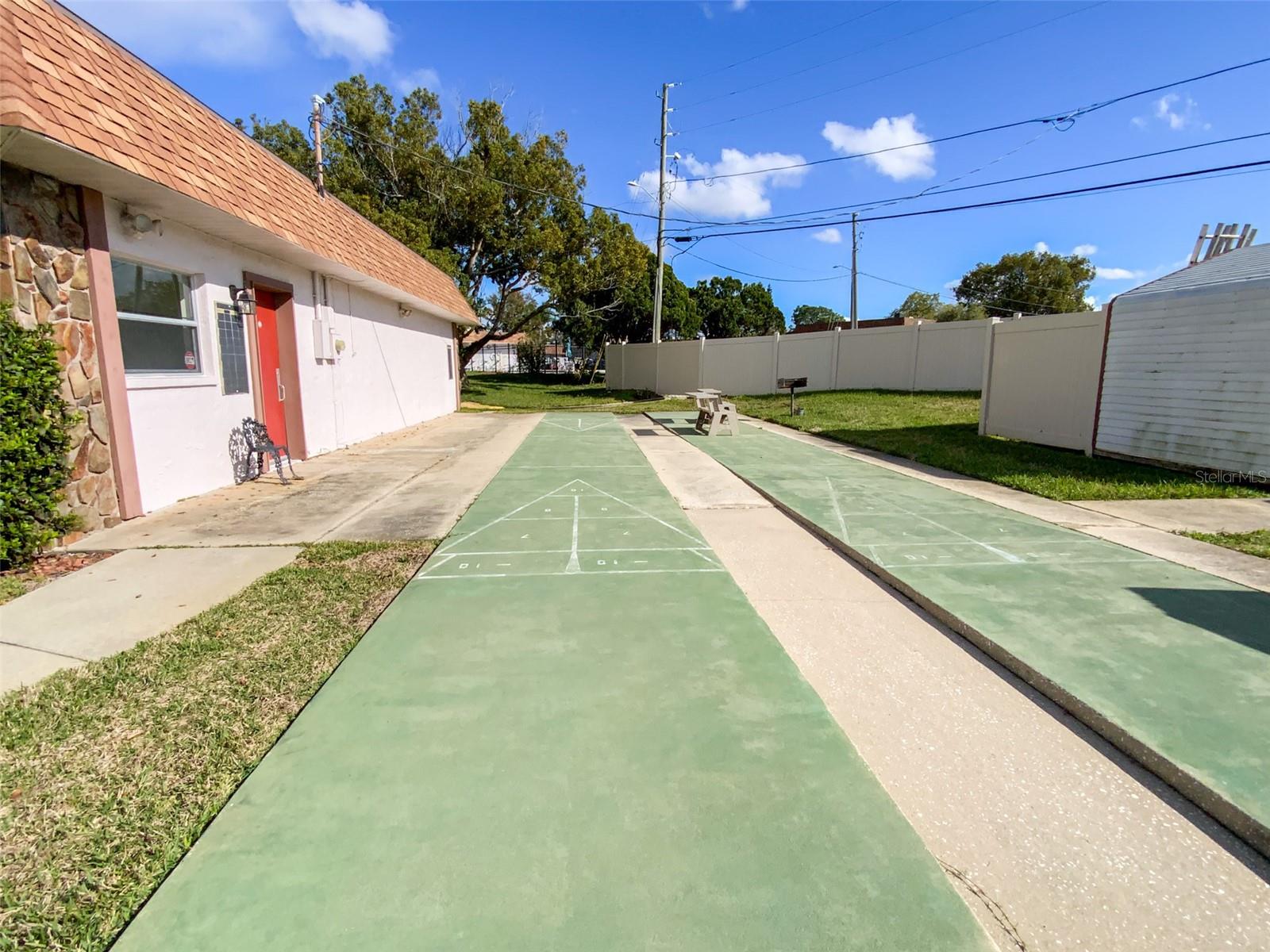 CEDAR POINTE PH 2 - Residential Lease