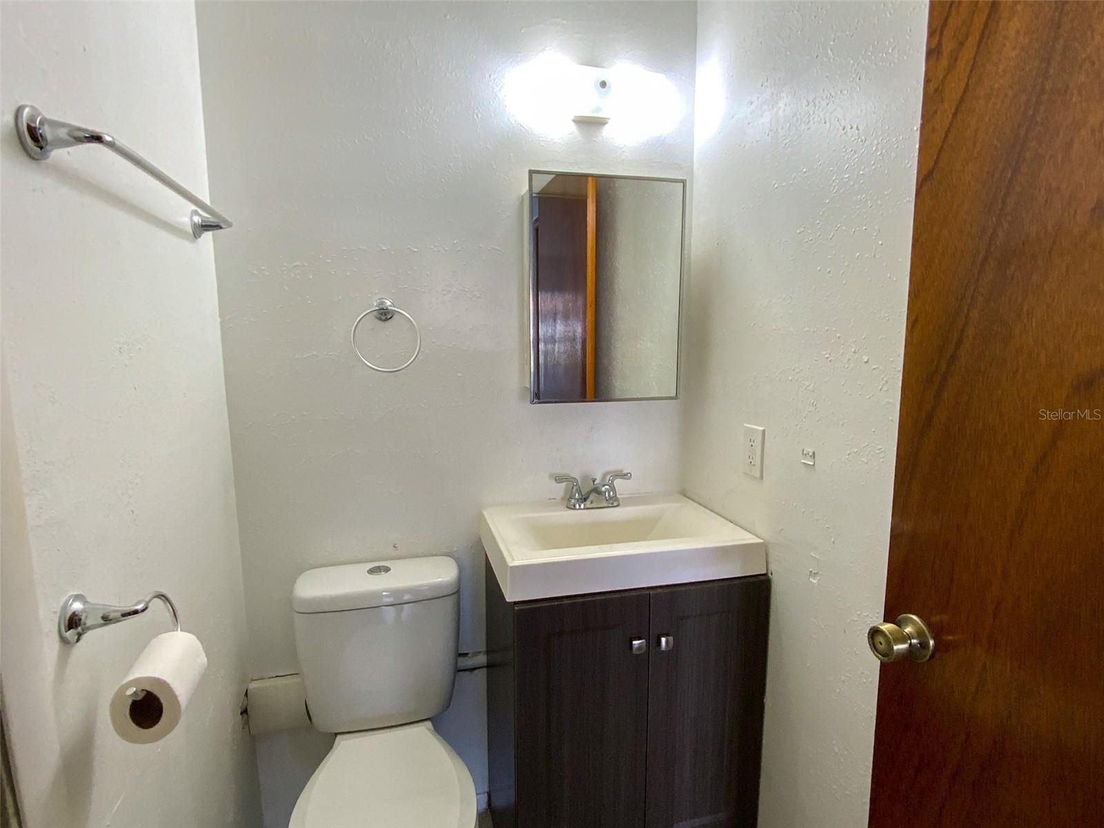 CEDAR POINTE PH 2 - Residential Lease