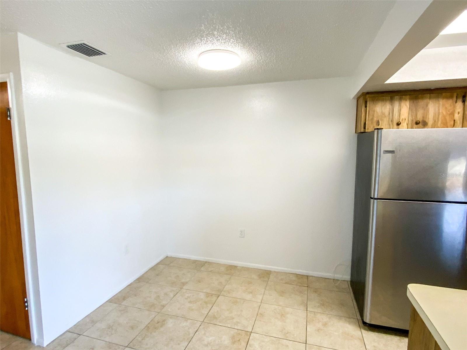 CEDAR POINTE PH 2 - Residential Lease