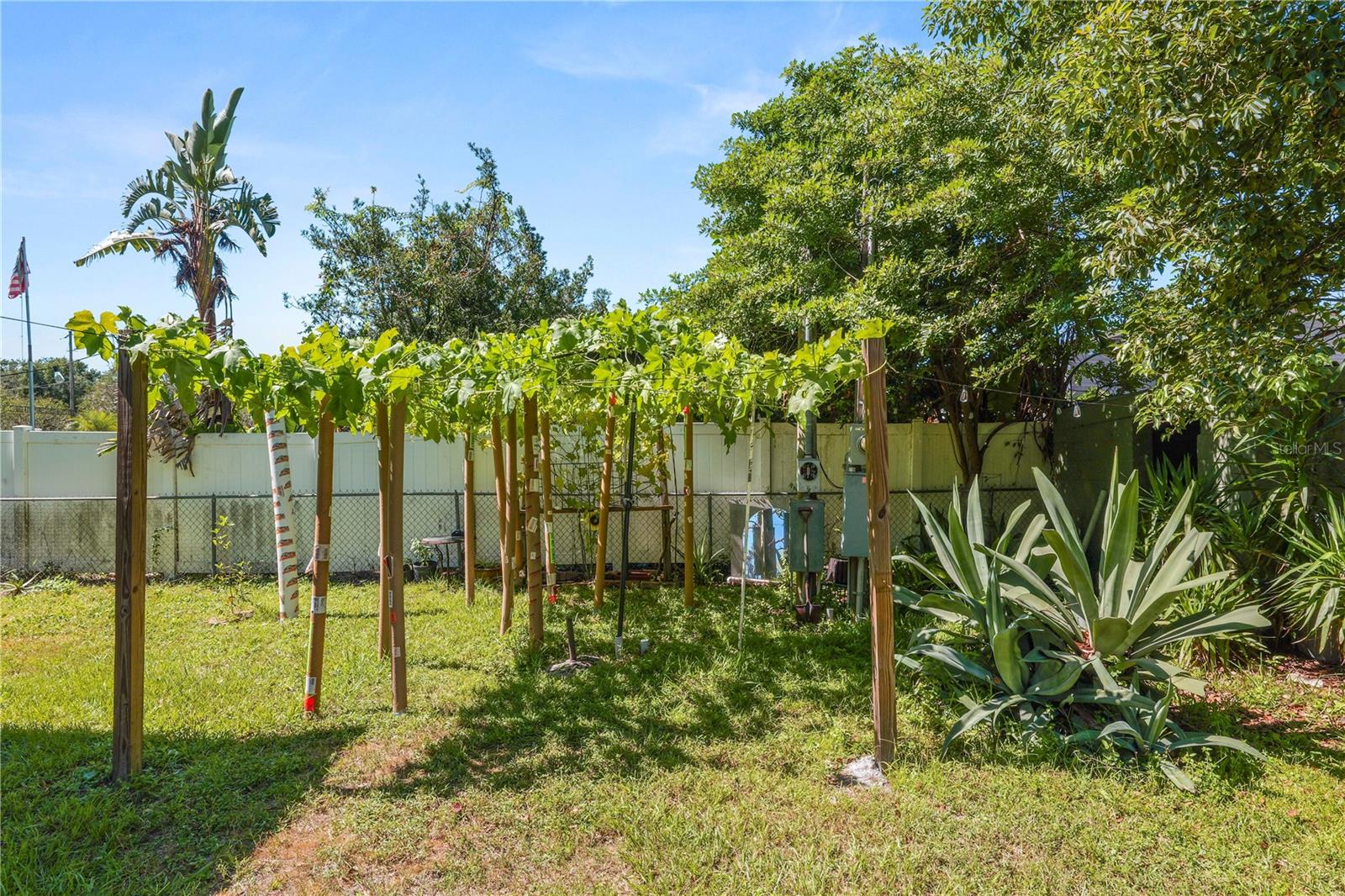 OAKLAND - Residential