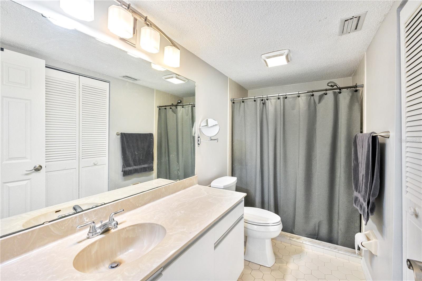 WOODLAND GREEN - Residential Lease