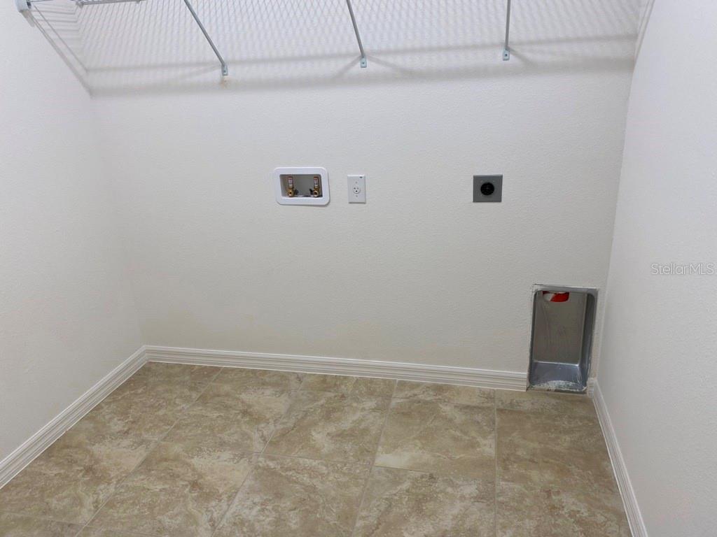 CYPRESS OAKS PH II - Residential Lease