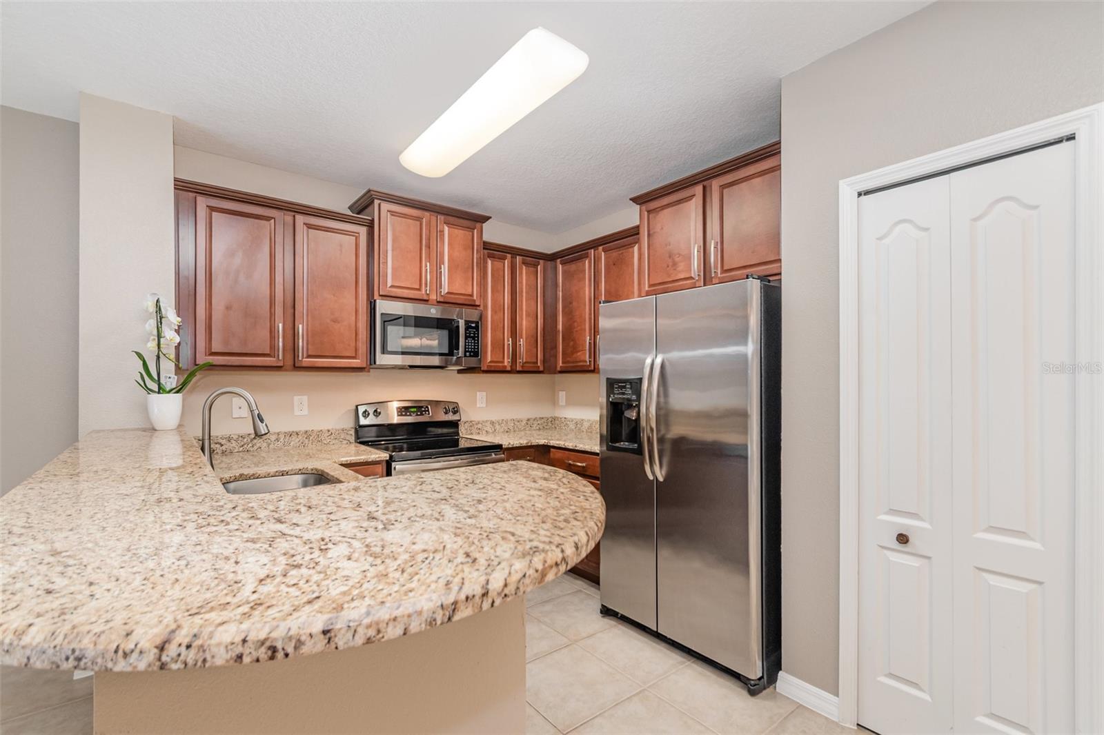 HANOVER POINTE REP - REP - Residential