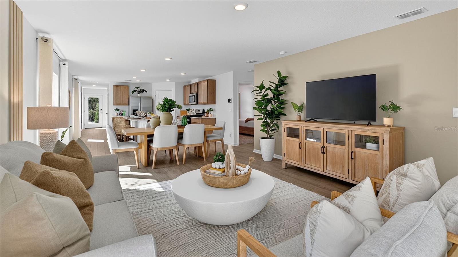 GRAND RESERVE AND GOLF CLUB - Residential