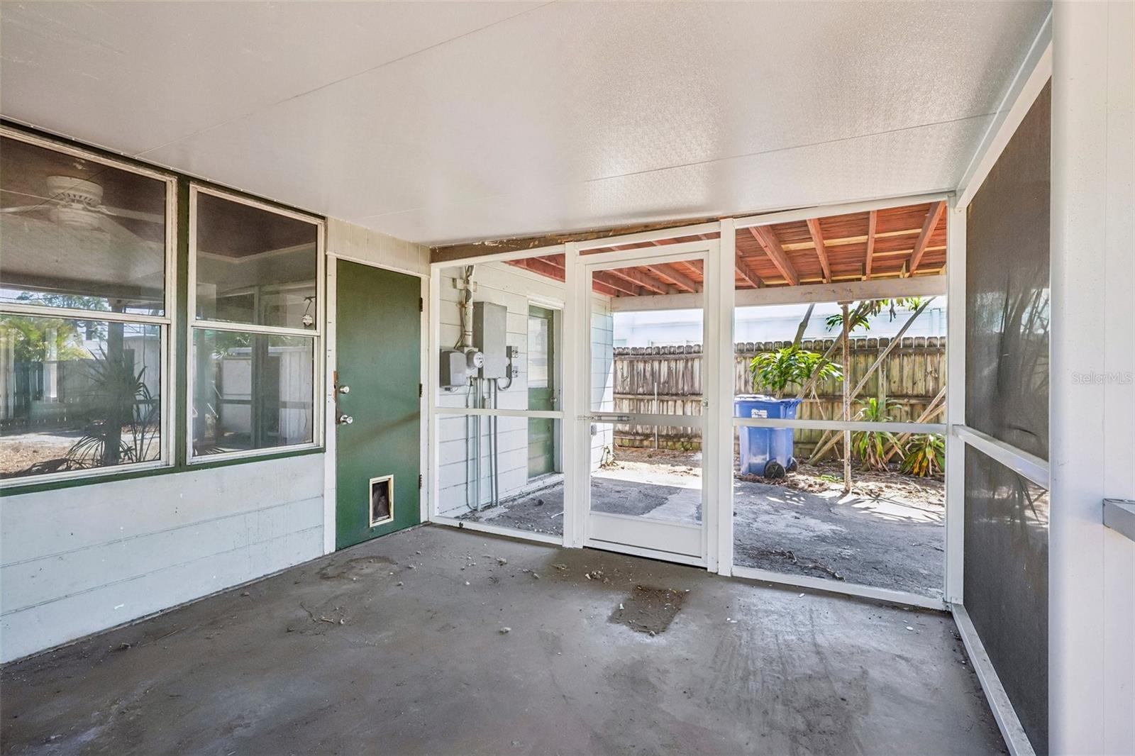 WEST LAKE PASADENA SUB - Residential