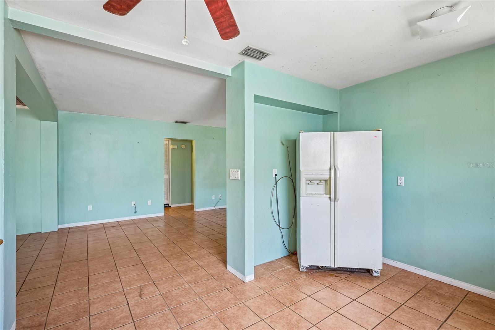 WEST LAKE PASADENA SUB - Residential