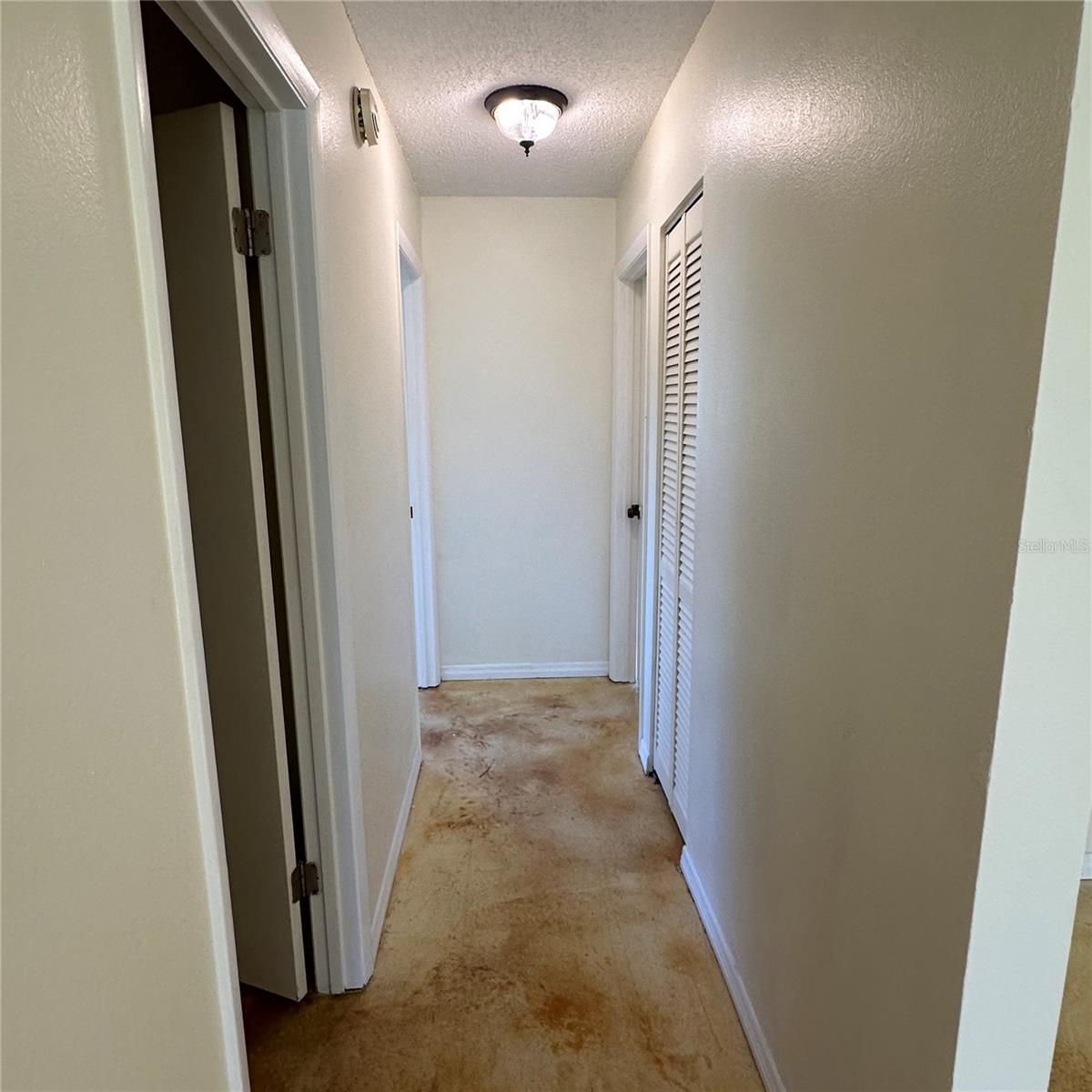 WOODLAWN LAKES - Residential