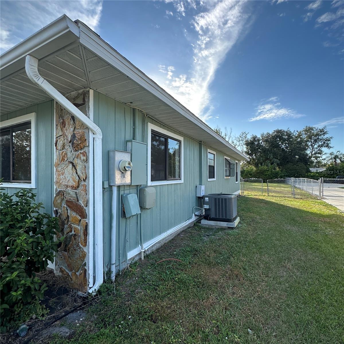 WOODLAWN LAKES - Residential