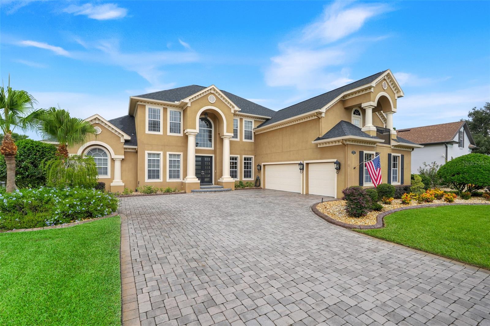 1596 KENNESAW DRIVE