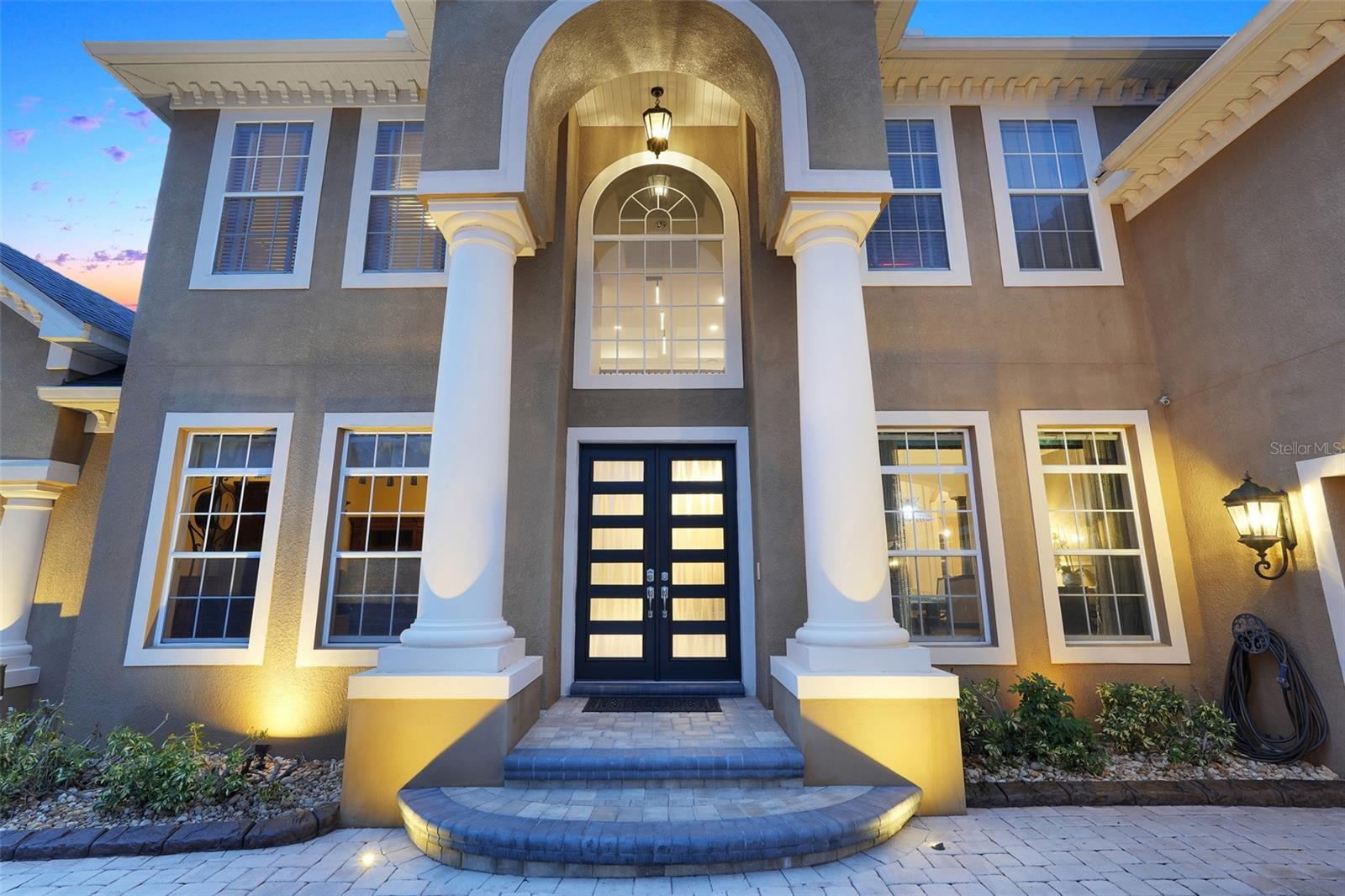 1596 KENNESAW DRIVE