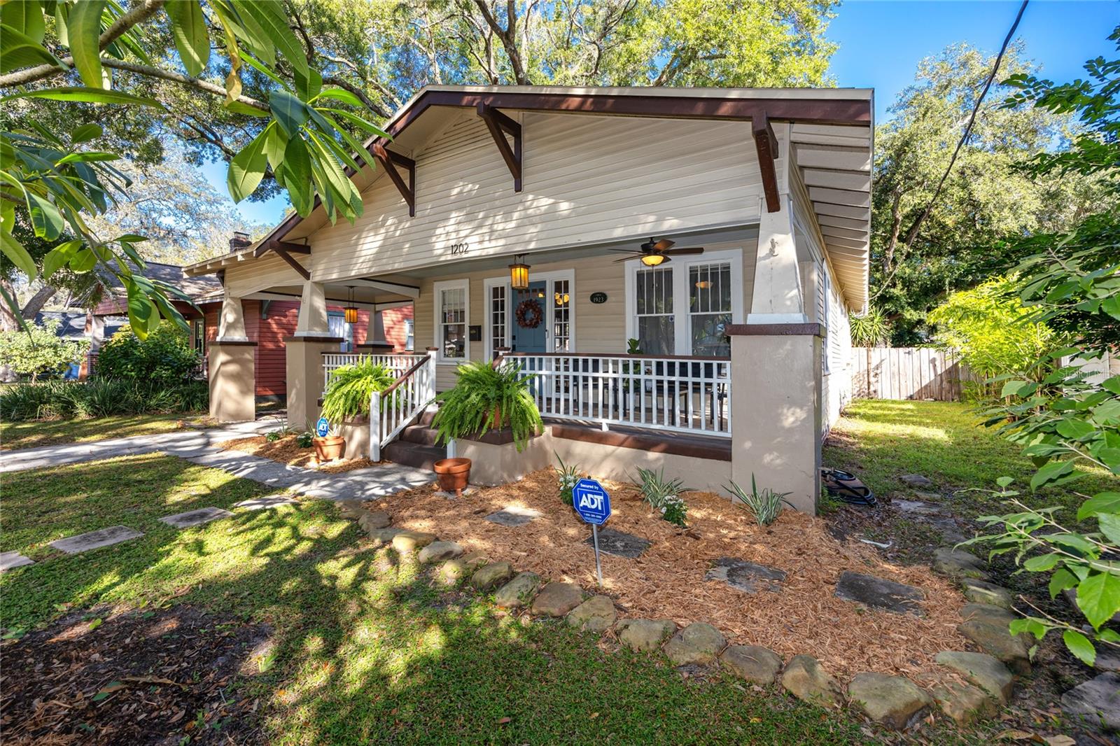 HAMPTON TERRACE - Residential