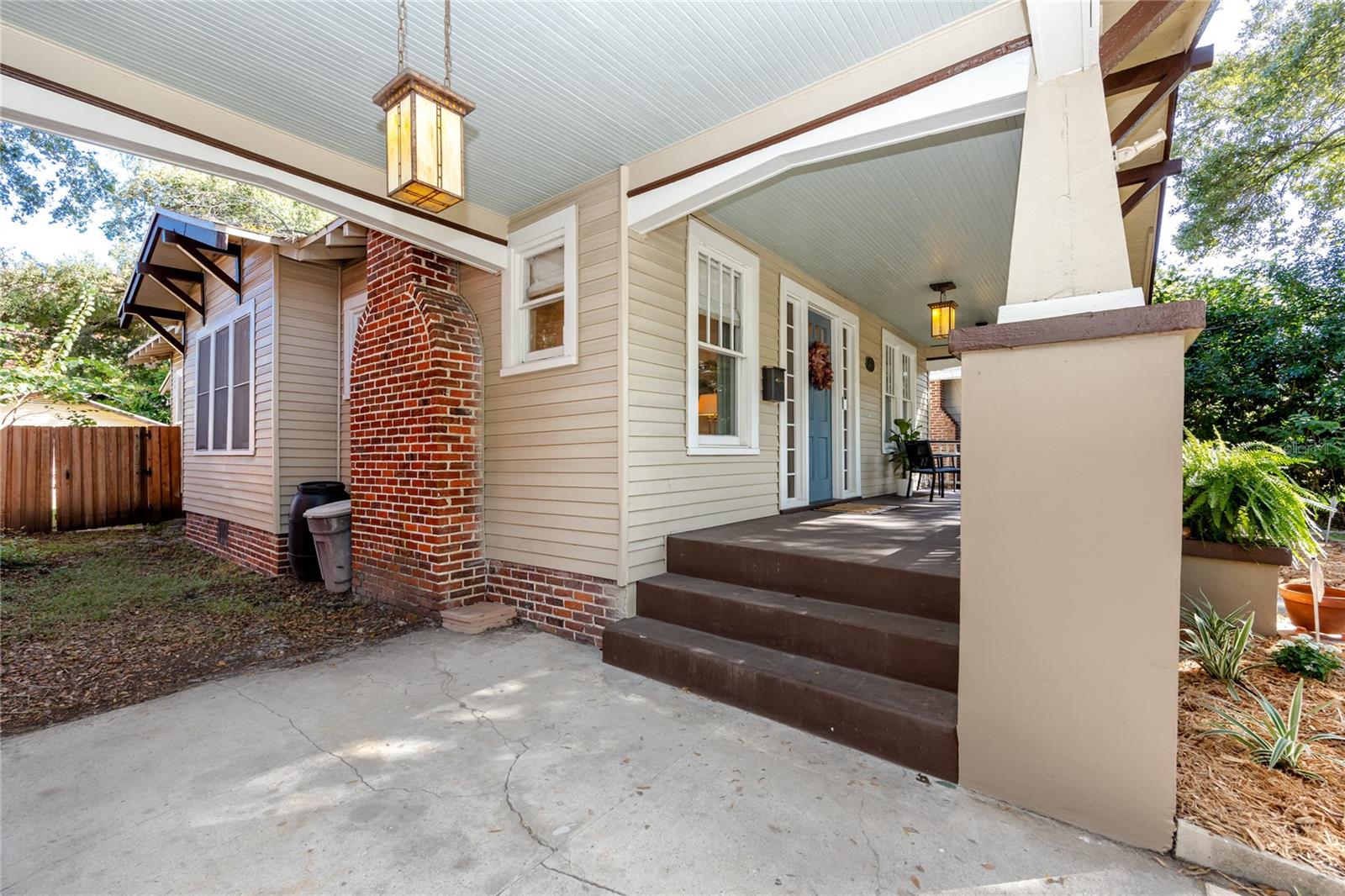 HAMPTON TERRACE - Residential