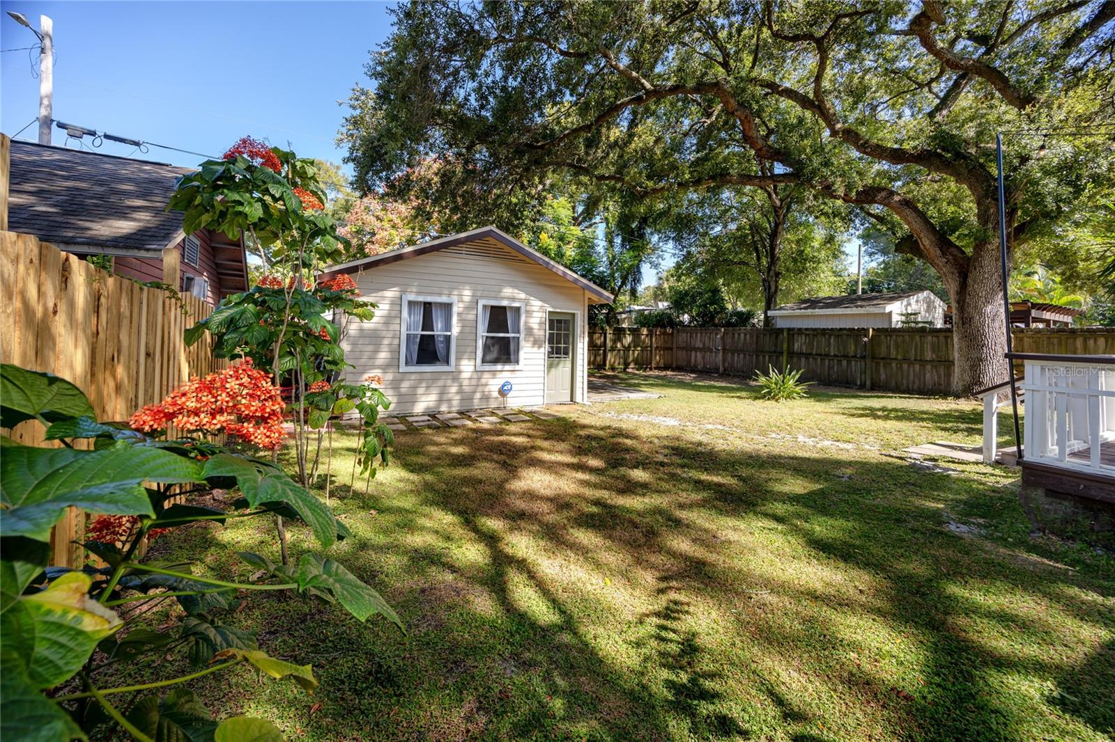 HAMPTON TERRACE - Residential