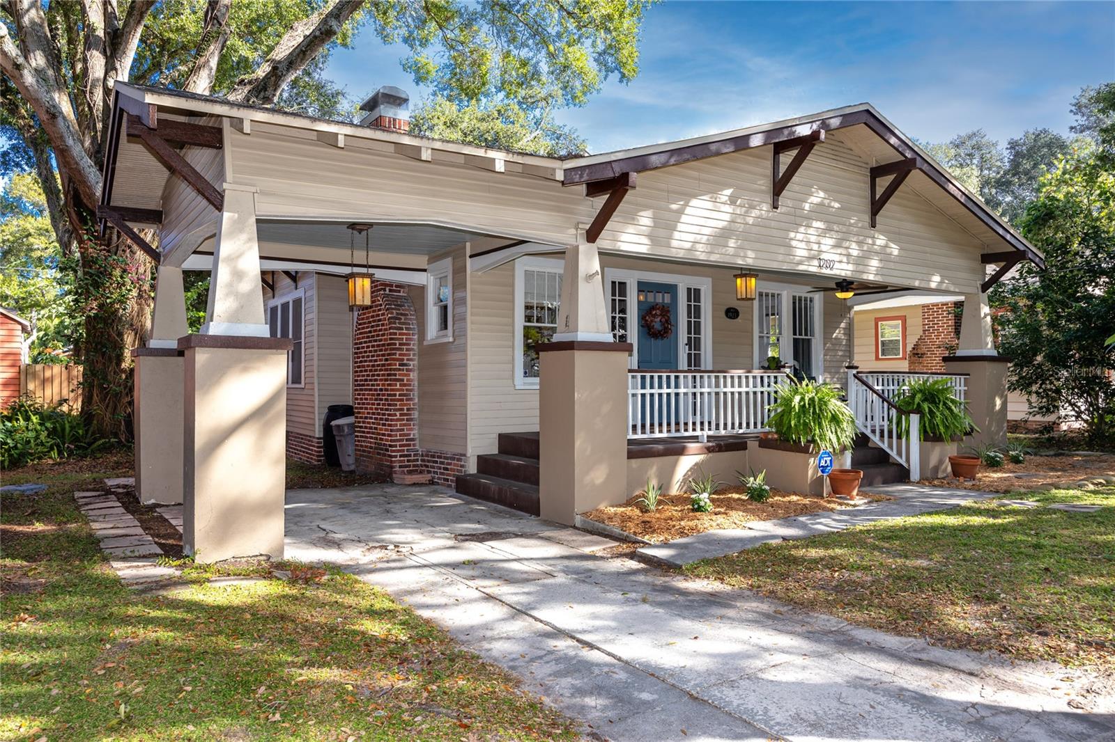 HAMPTON TERRACE - Residential