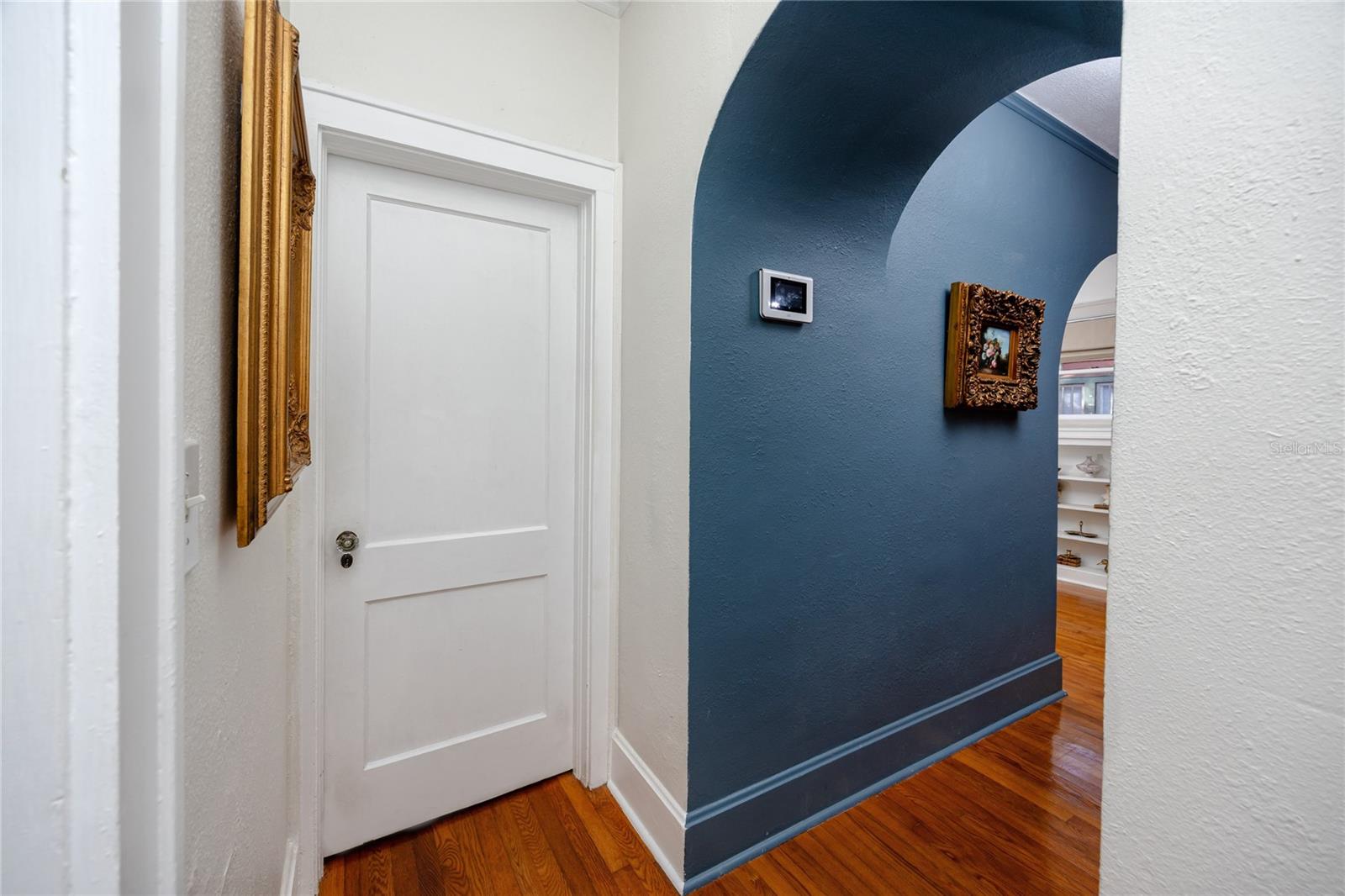 HAMPTON TERRACE - Residential