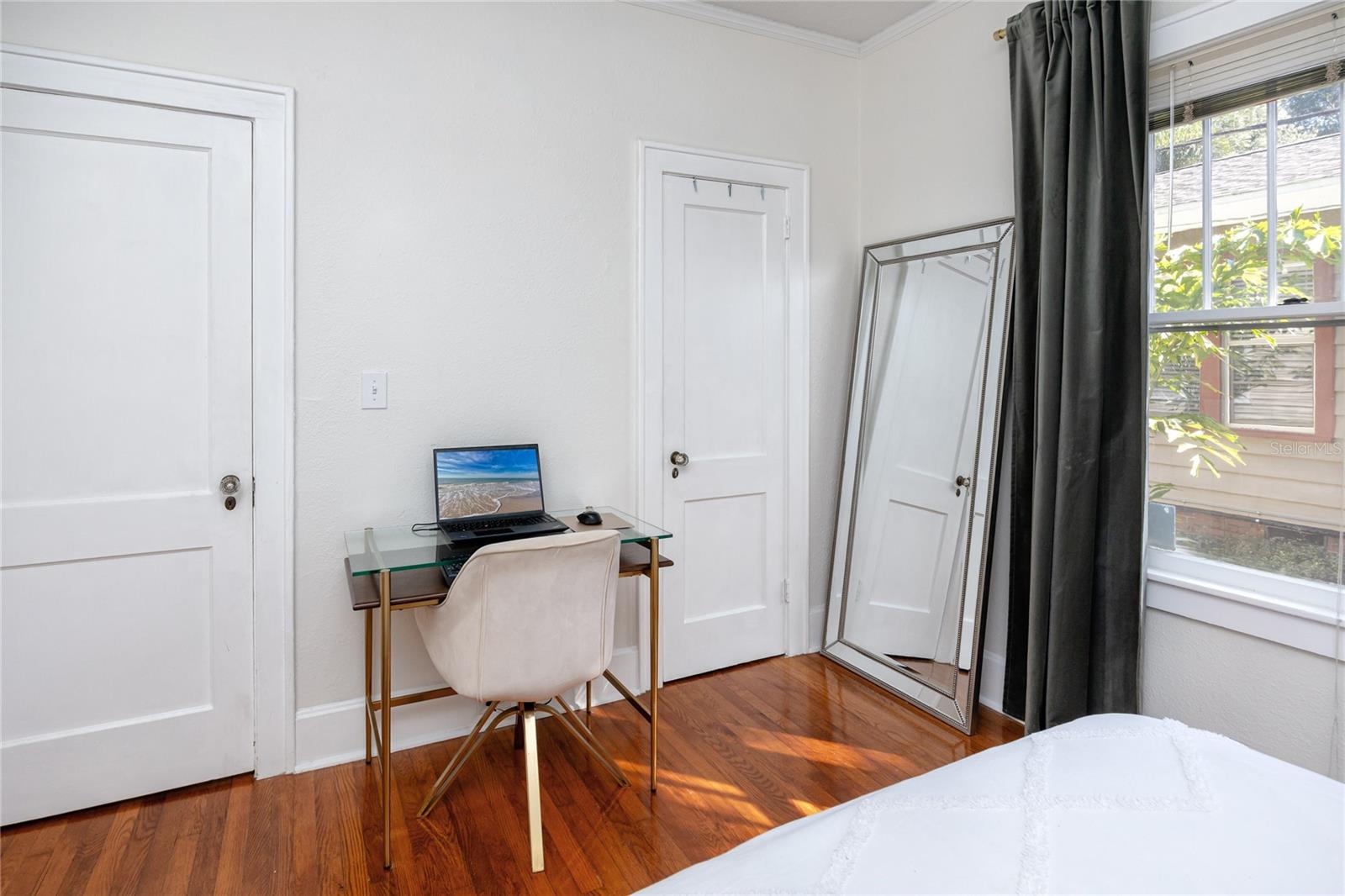 HAMPTON TERRACE - Residential