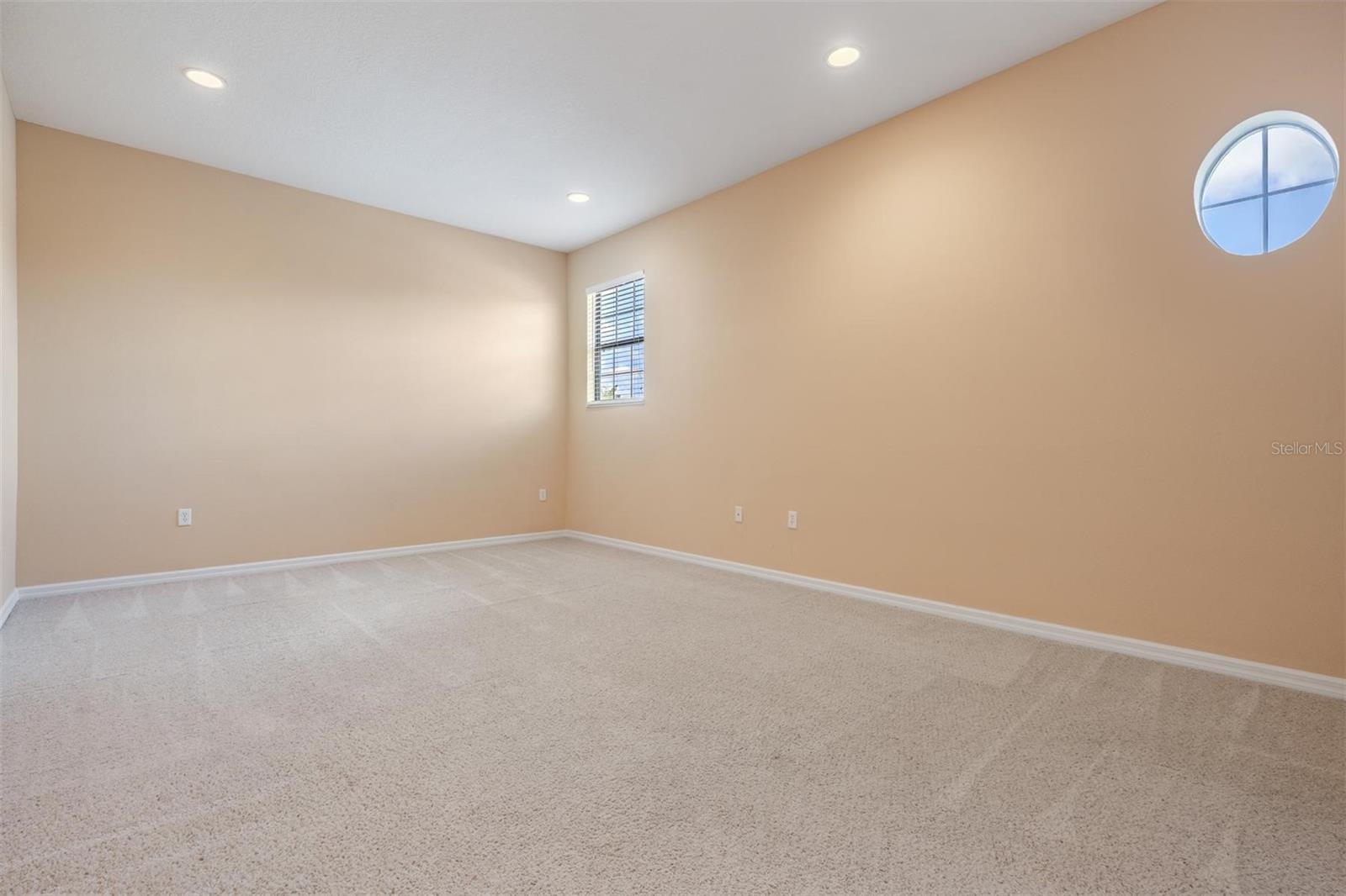 OAK LNDG - Residential