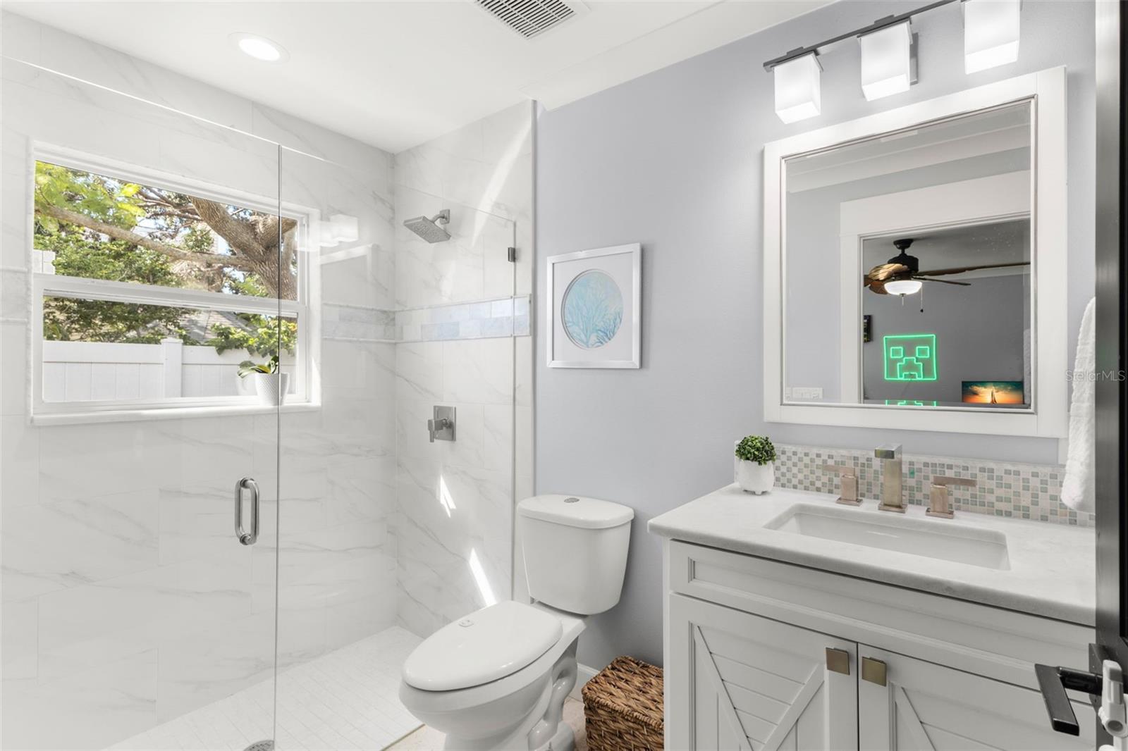 TIERRA VERDE - Residential