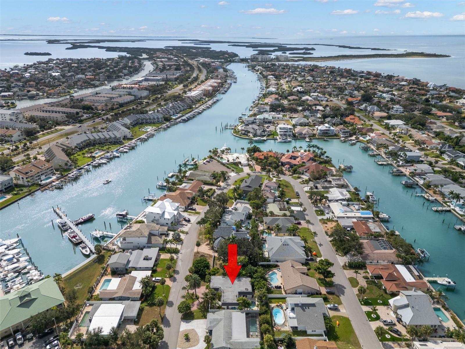 TIERRA VERDE - Residential