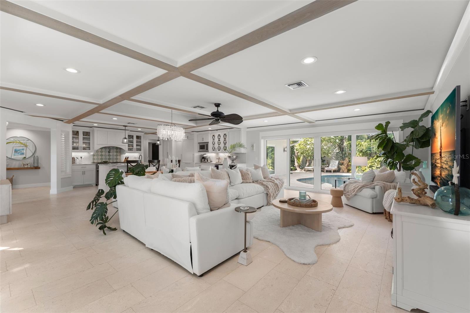 TIERRA VERDE - Residential