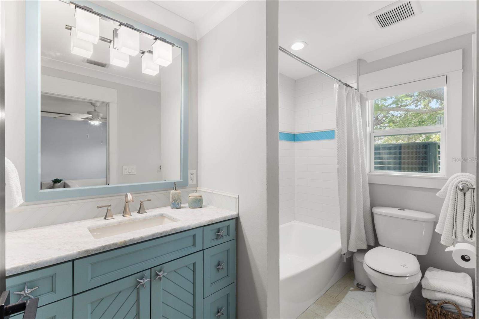 TIERRA VERDE - Residential