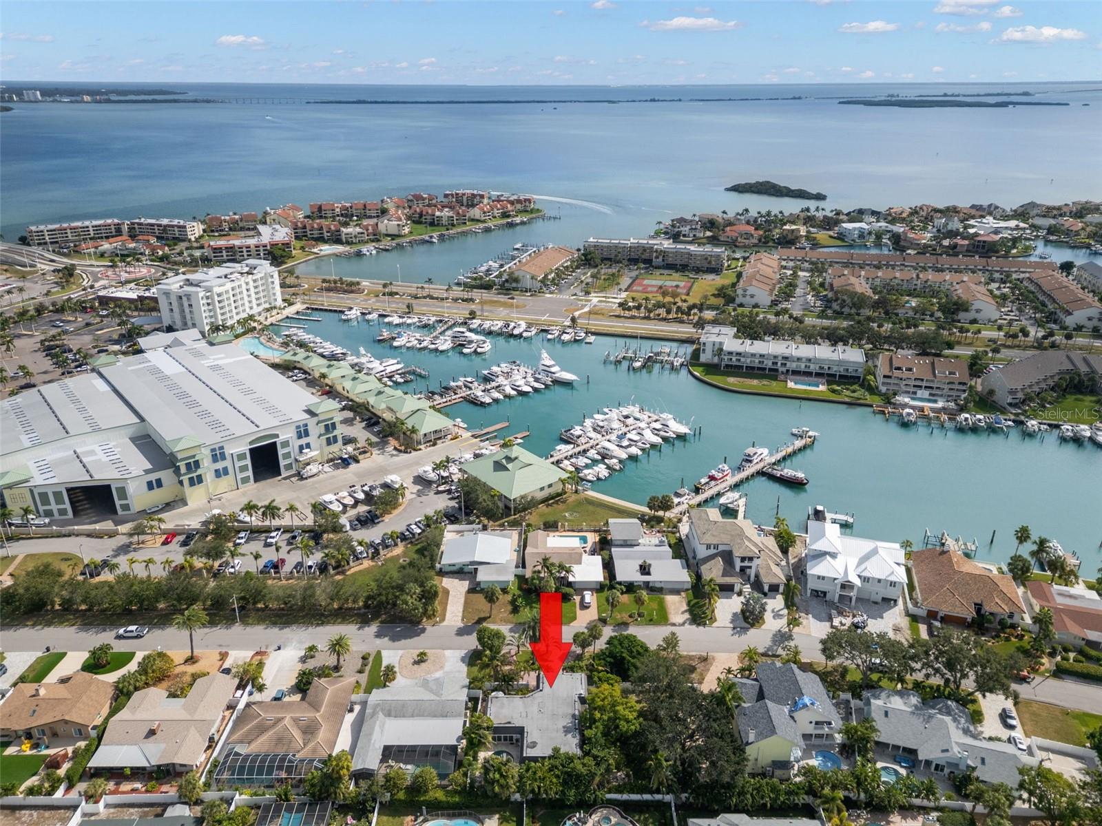 TIERRA VERDE - Residential