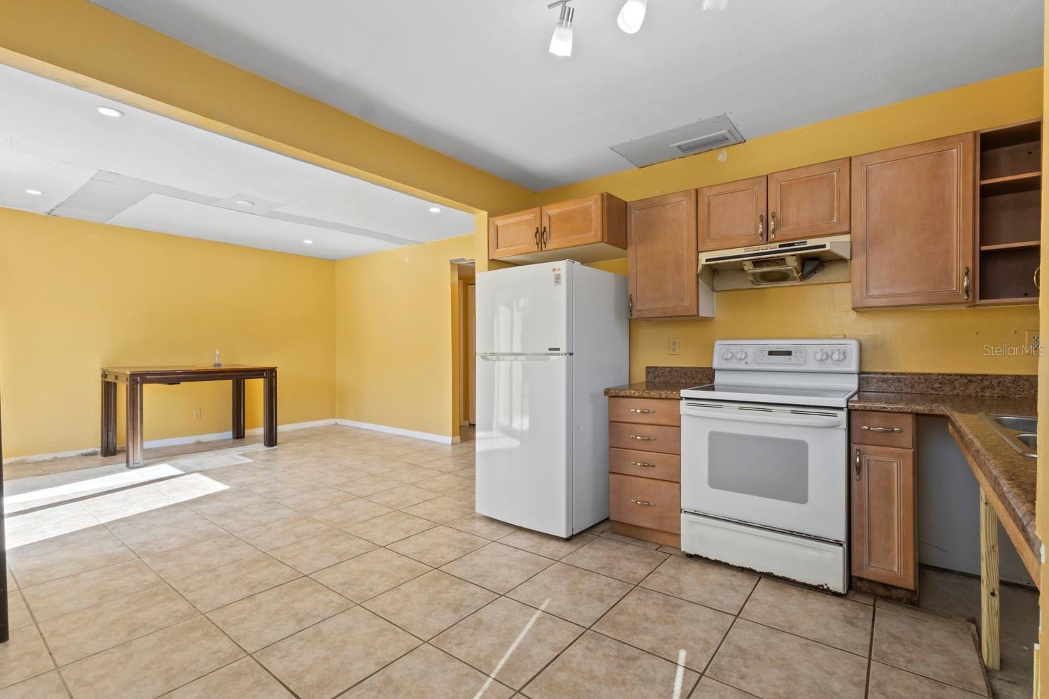 CAPE CORAL - Residential Income