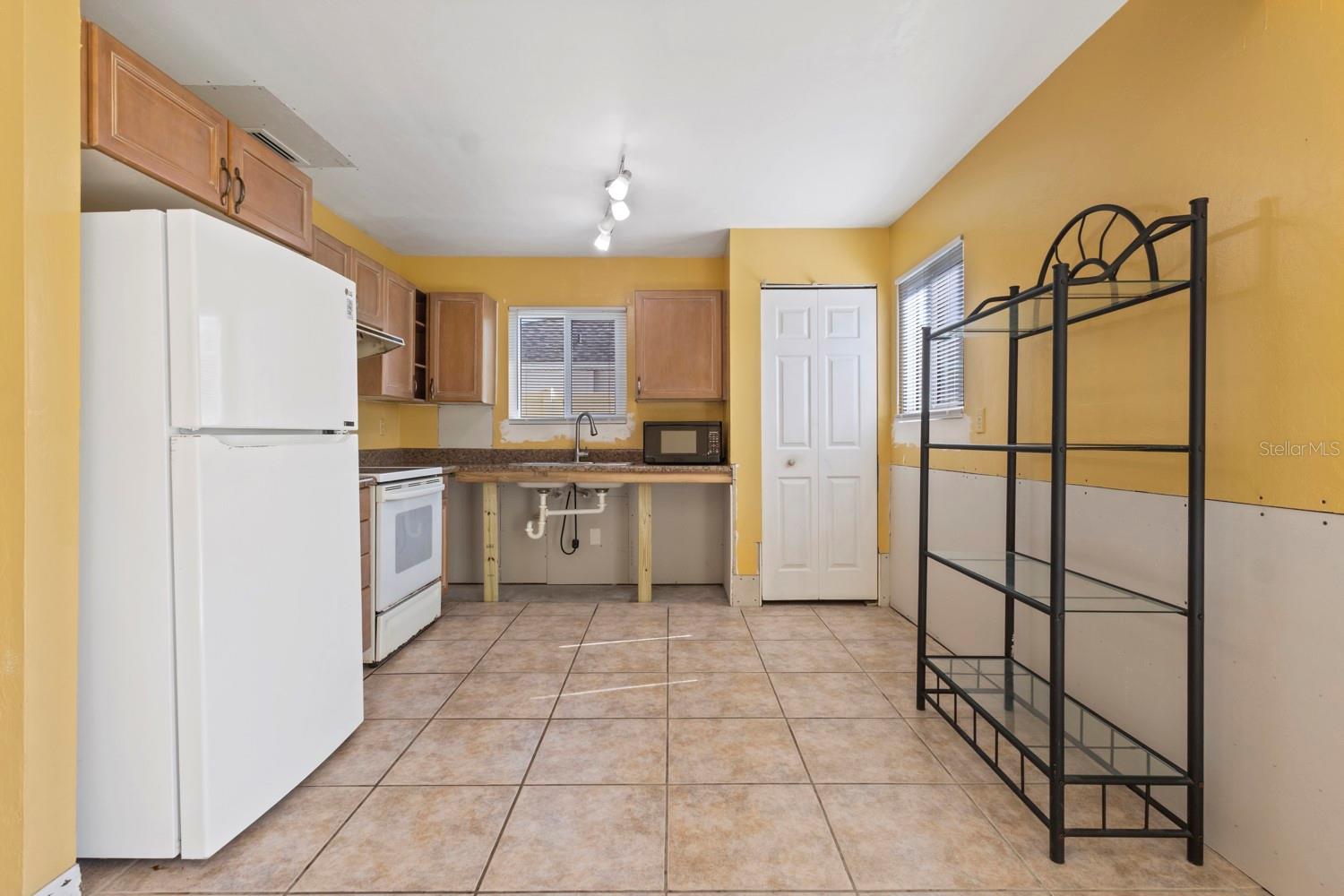 CAPE CORAL - Residential Income