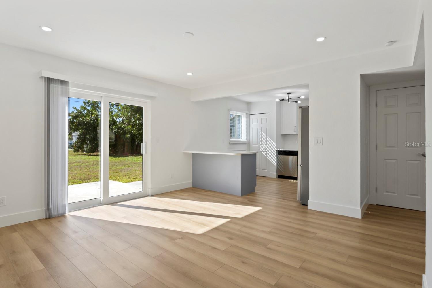 CAPE CORAL - Residential Income