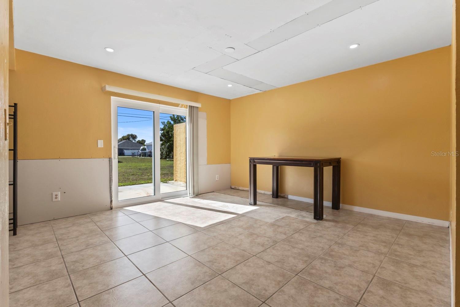 CAPE CORAL - Residential Income