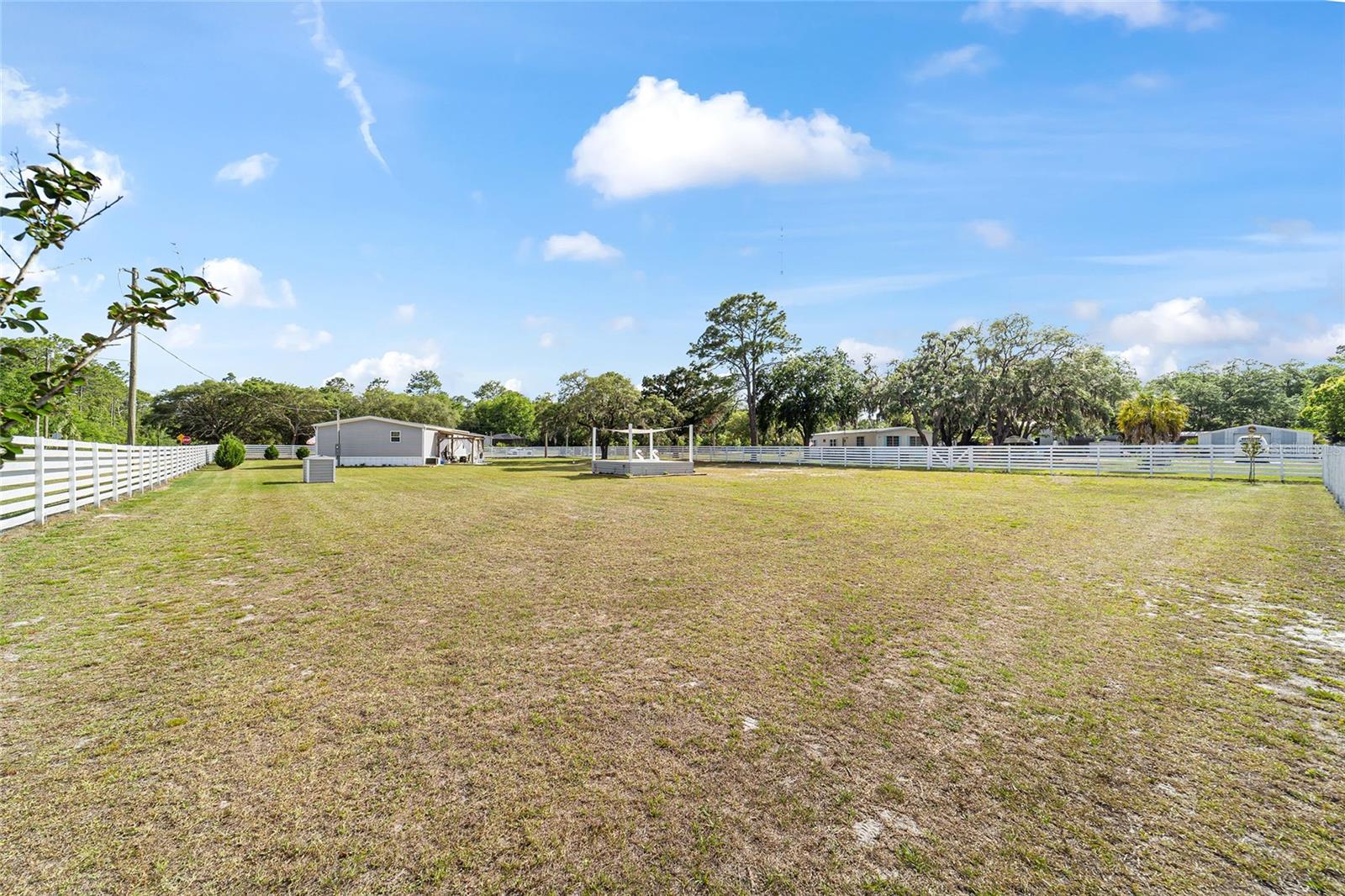 GREEN ACRES ST & GROVER CLEVELAND AREA - Residential