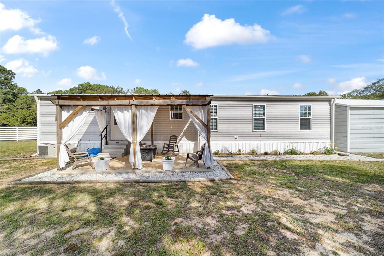 GREEN ACRES ST & GROVER CLEVELAND AREA - Residential