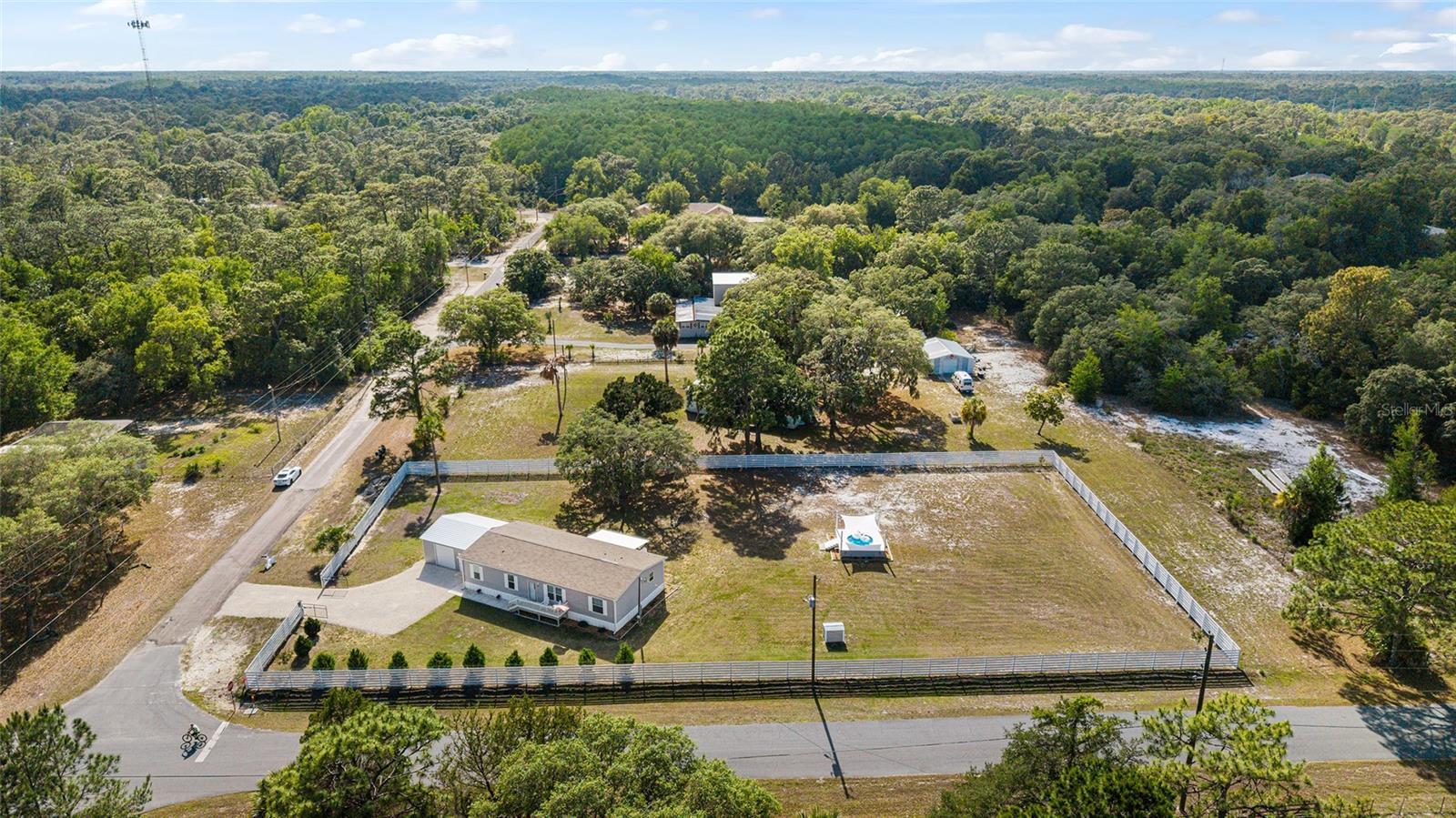 GREEN ACRES ST & GROVER CLEVELAND AREA - Residential