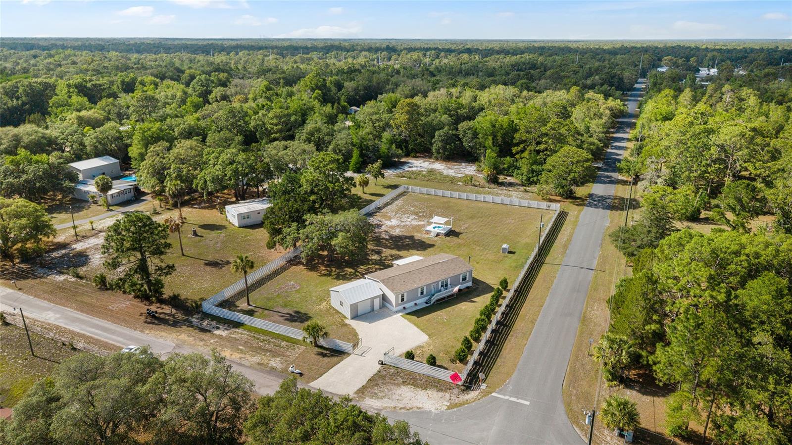 GREEN ACRES ST & GROVER CLEVELAND AREA - Residential