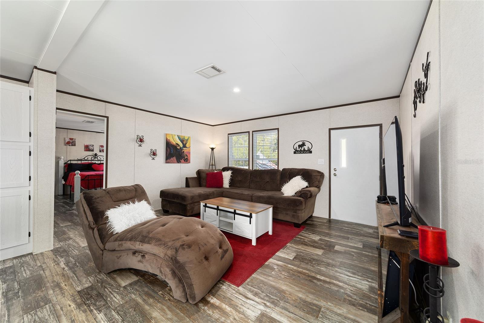 GREEN ACRES ST & GROVER CLEVELAND AREA - Residential