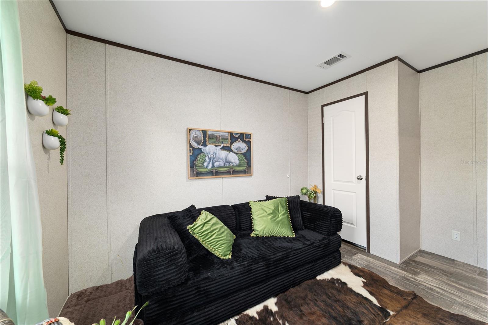 GREEN ACRES ST & GROVER CLEVELAND AREA - Residential