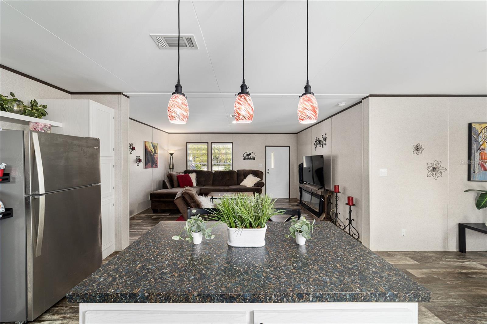 GREEN ACRES ST & GROVER CLEVELAND AREA - Residential