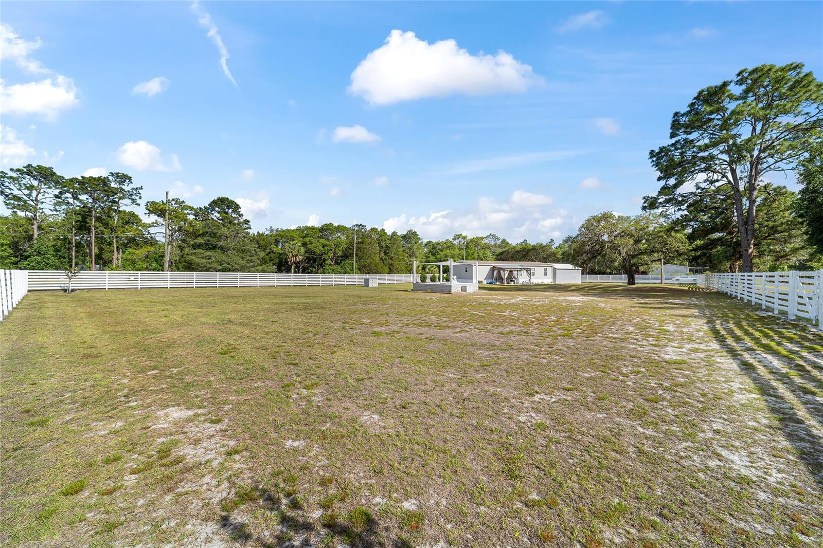 GREEN ACRES ST & GROVER CLEVELAND AREA - Residential