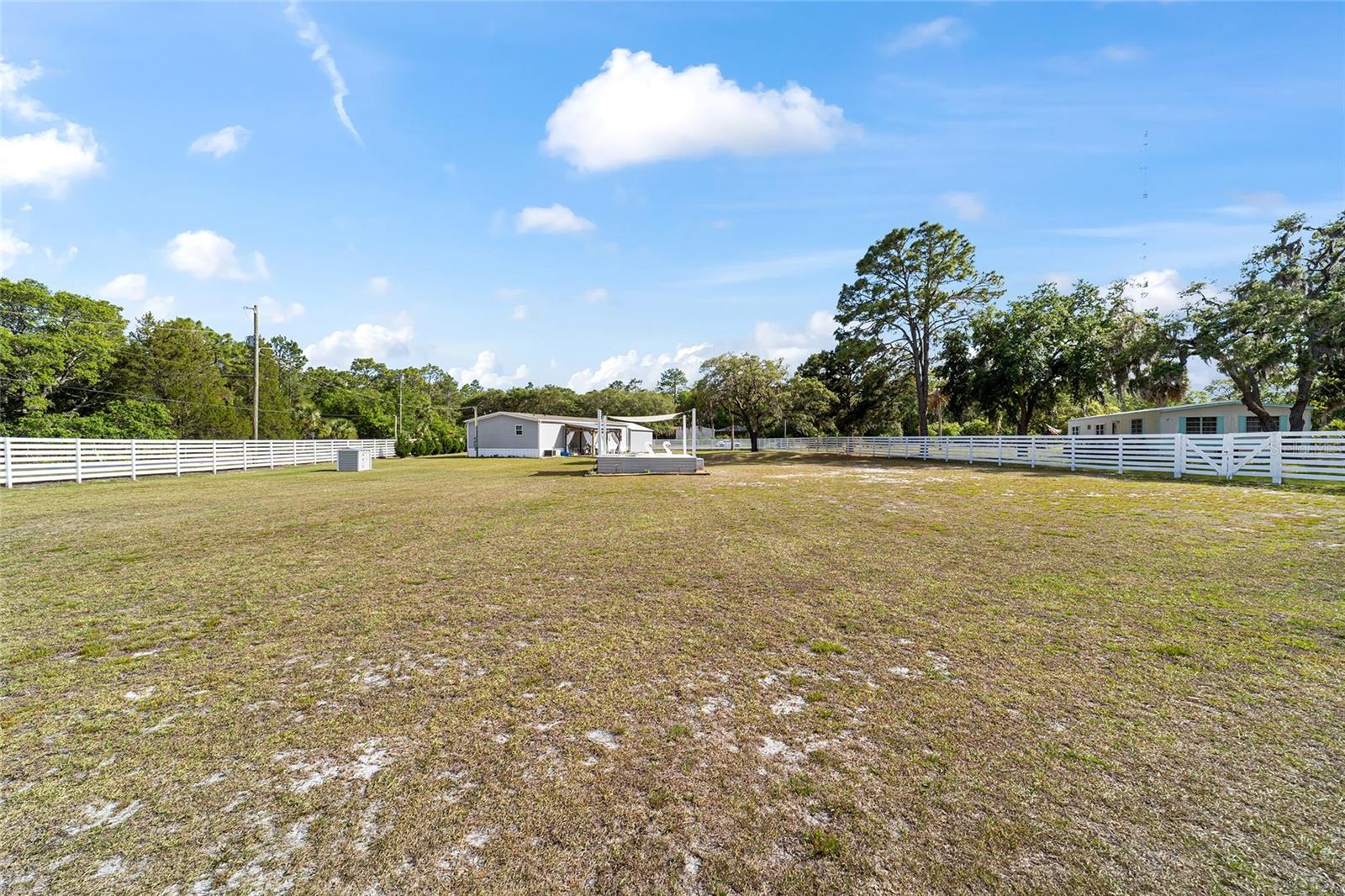 GREEN ACRES ST & GROVER CLEVELAND AREA - Residential