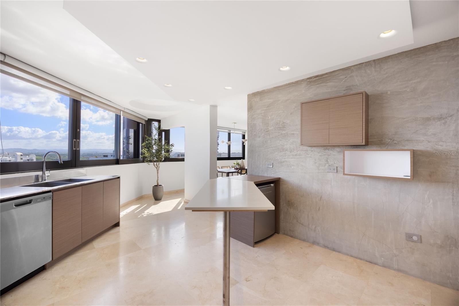 CONDOMINIO EL MIRAMAR - Residential