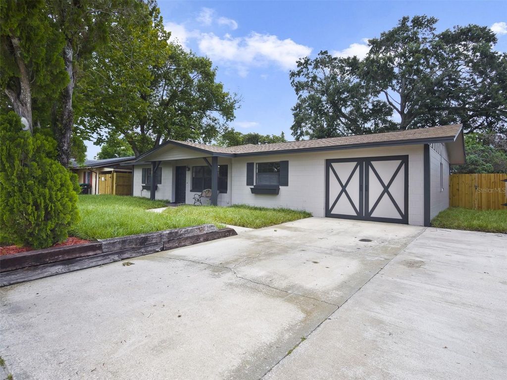 Photo of 7107 Leighton Way, Orlando, FL 32822 (MLS # O6423707)