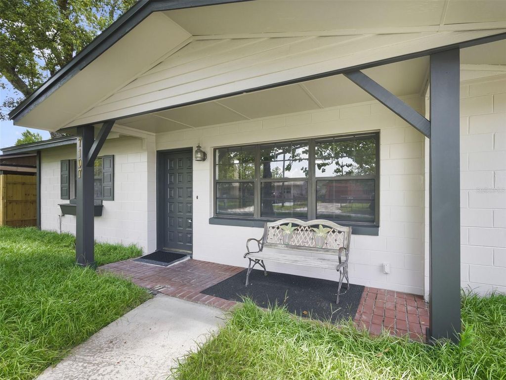 Photo of 7107 Leighton Way, Orlando, FL 32822 (MLS # O6423707)