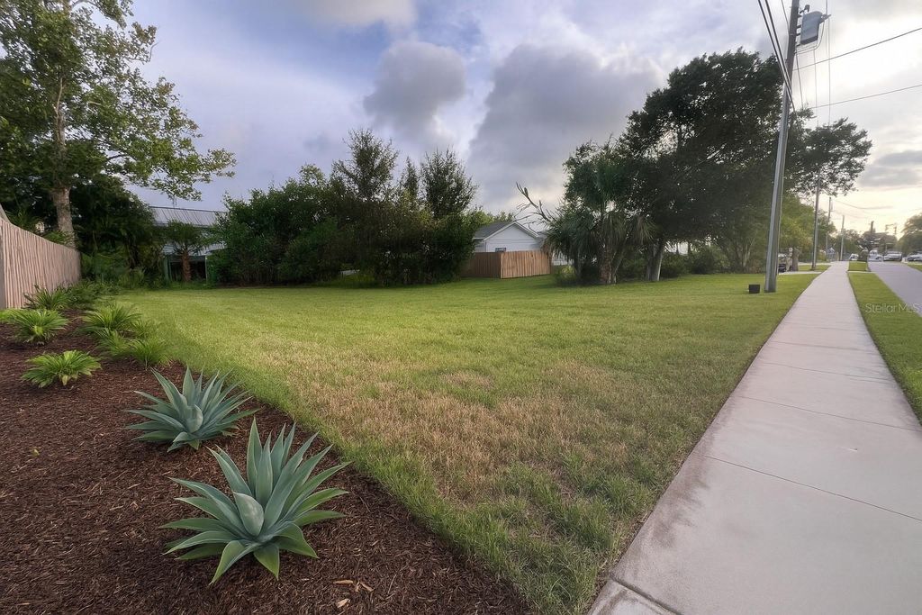 Photo of 404 Crosswinds Drive, Palm Harbor, FL 34683 (MLS # TB8409621)