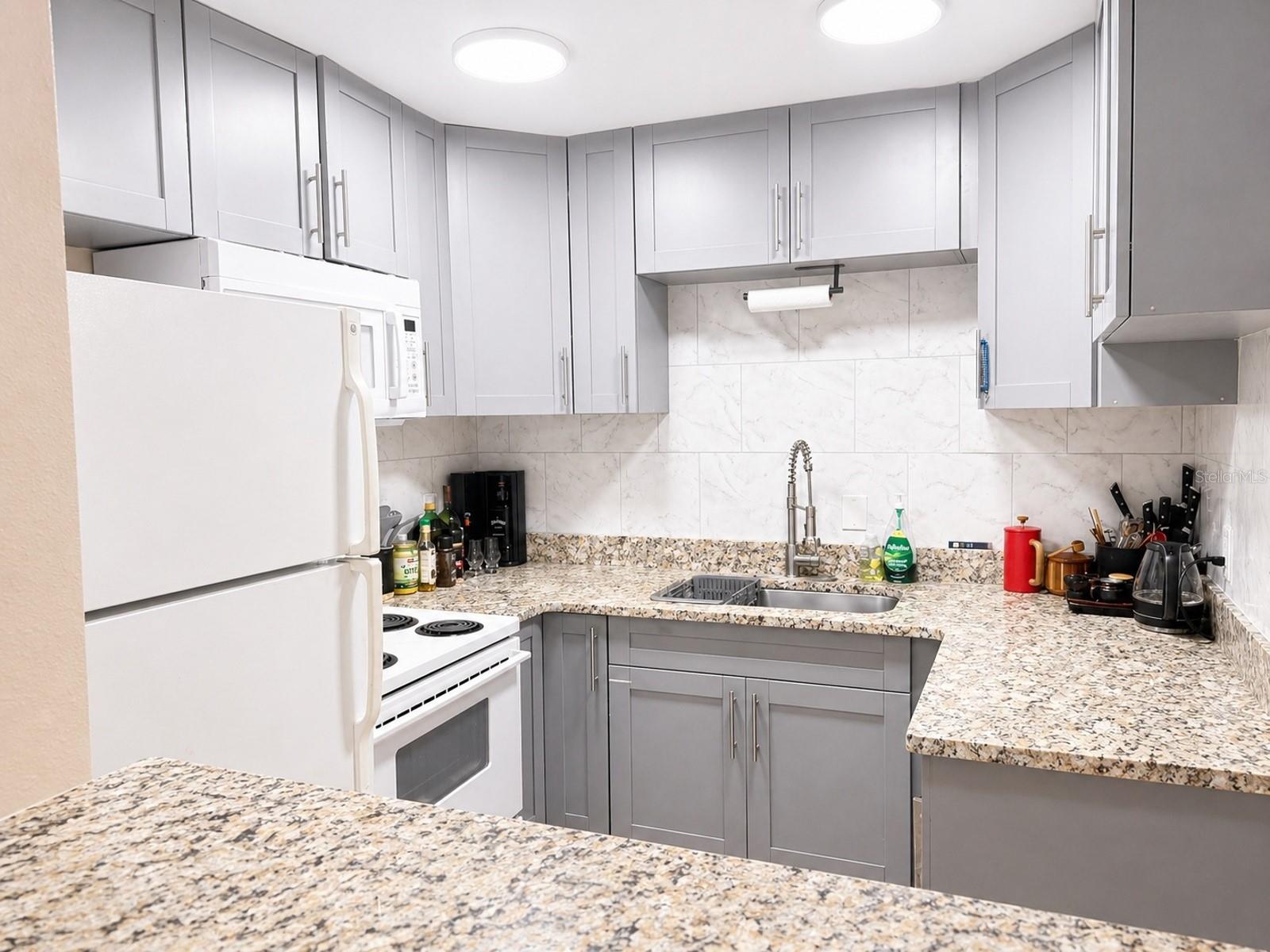 1320 MORELAND DRIVE 27
