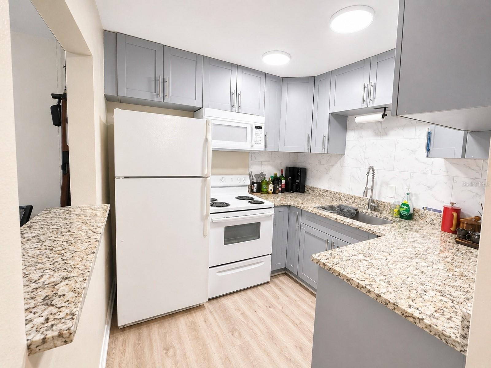 1320 MORELAND DRIVE 27