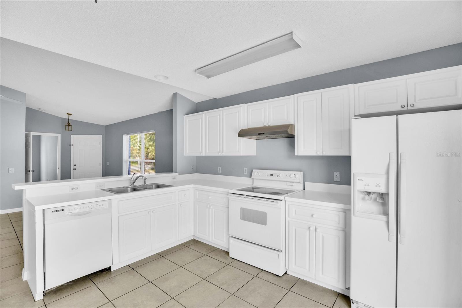 MARAVILLA GARDENS SUB - Residential